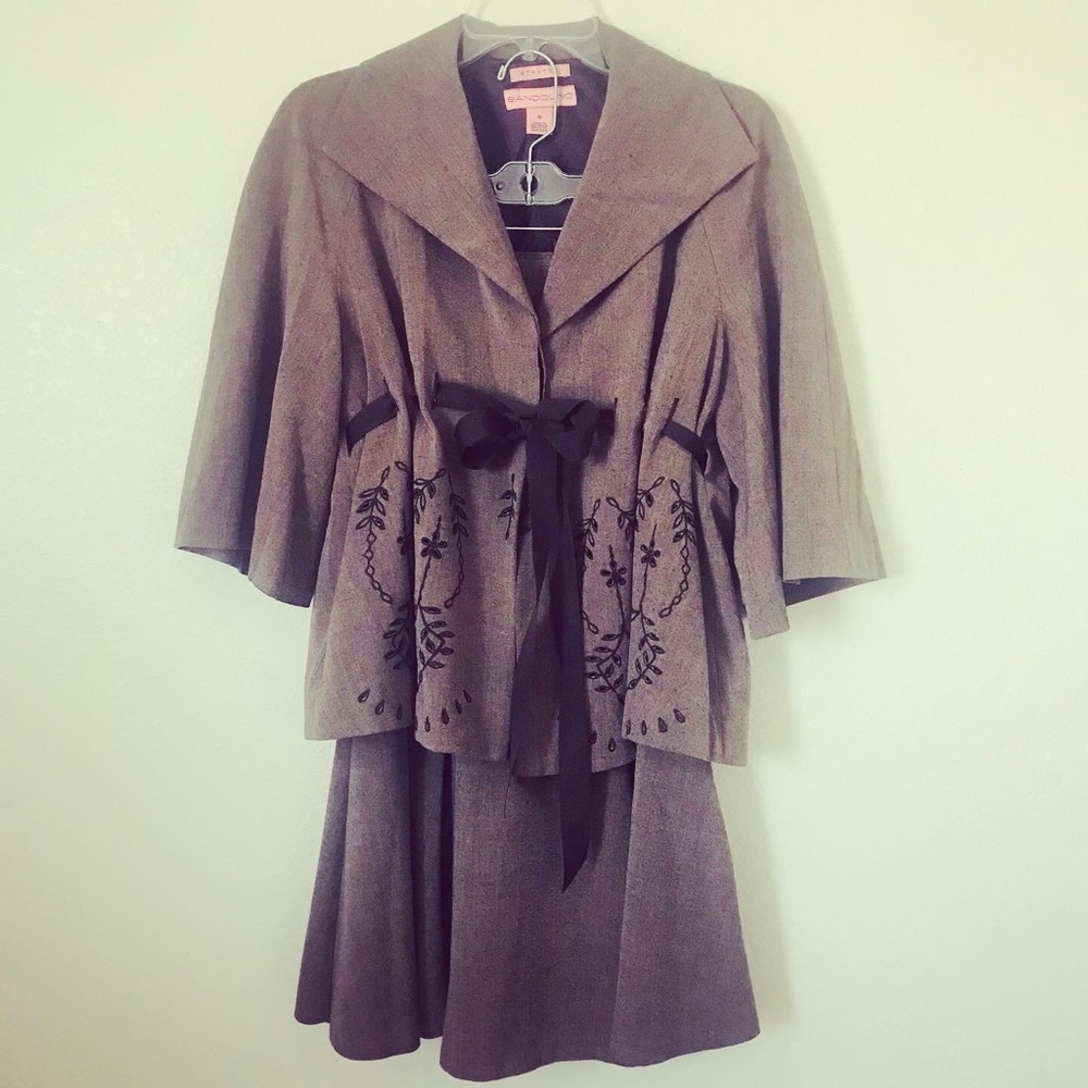 Brown Bandolino Skirt Set Embroidered
